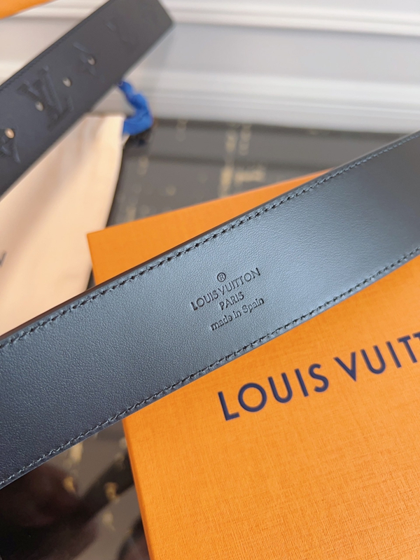 ルイヴィトンベルト細部ディテール